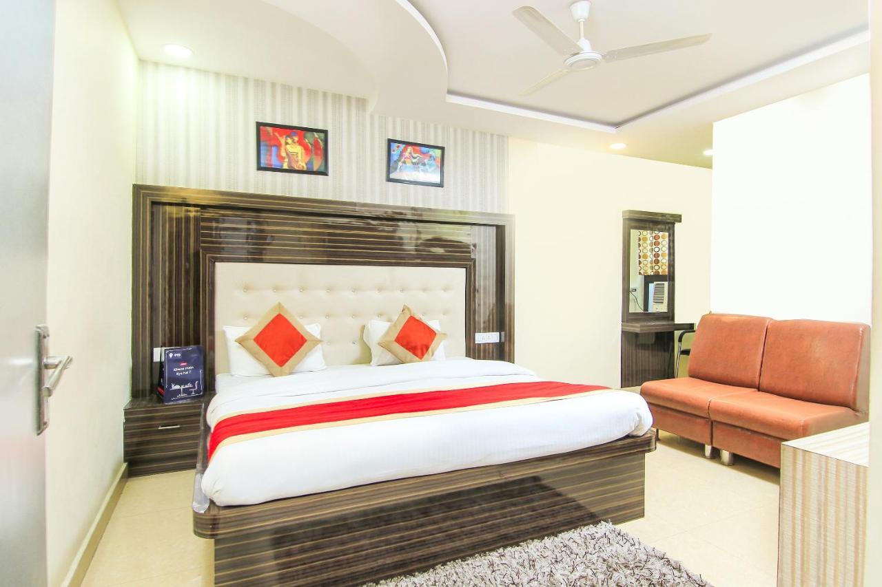 Oyo 8883 Hotel Comfort Zone Lucknow Bagian luar foto