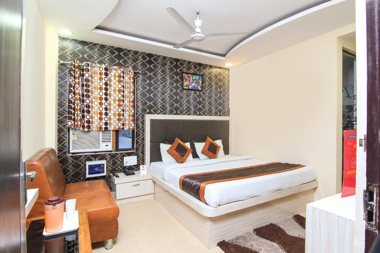 Oyo 8883 Hotel Comfort Zone Lucknow Bagian luar foto