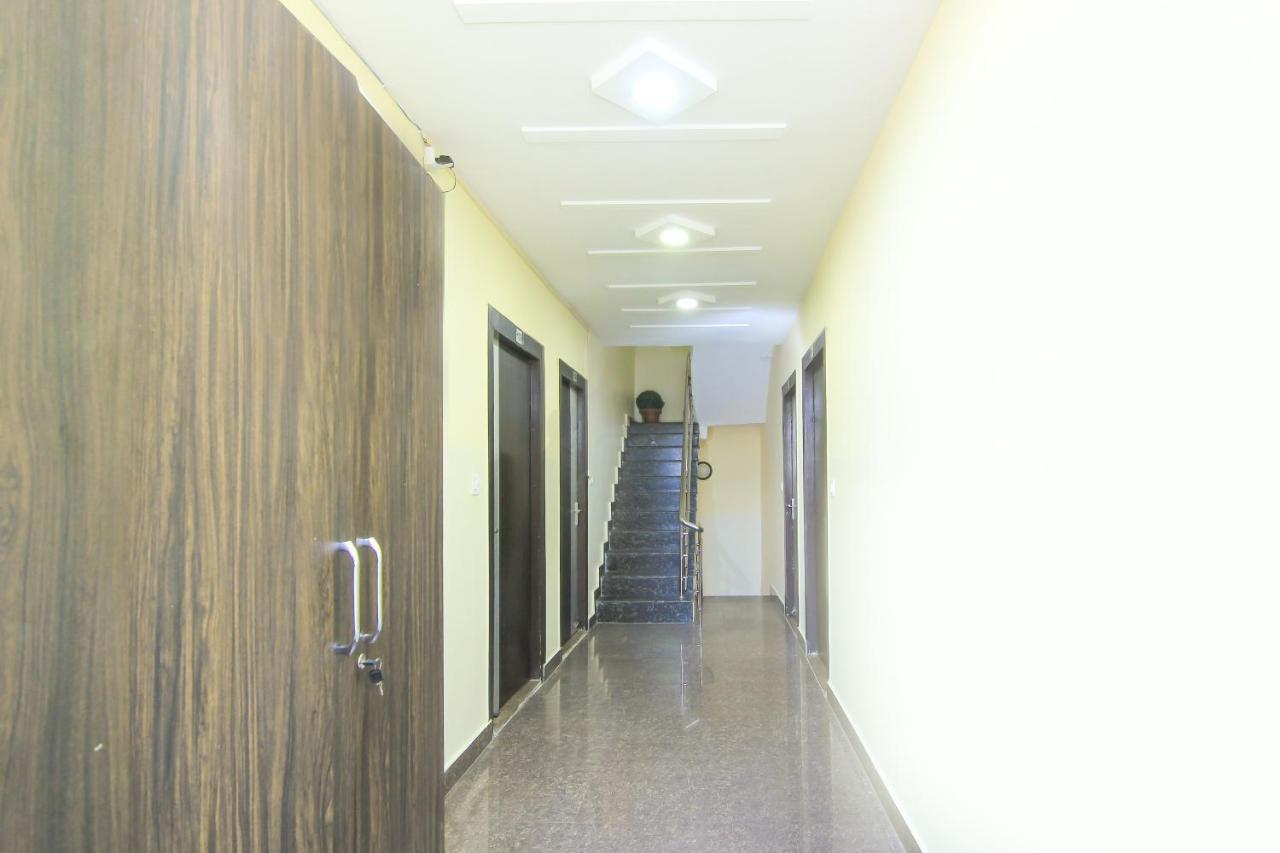 Oyo 8883 Hotel Comfort Zone Lucknow Bagian luar foto